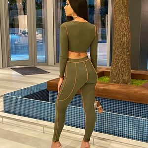 Two piece stretchy set